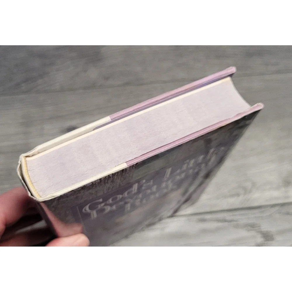 God's Little Devotional Book For Women (Hardcover Book)